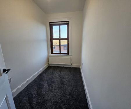 6 bedroom semi-detached house to rent - Photo 4
