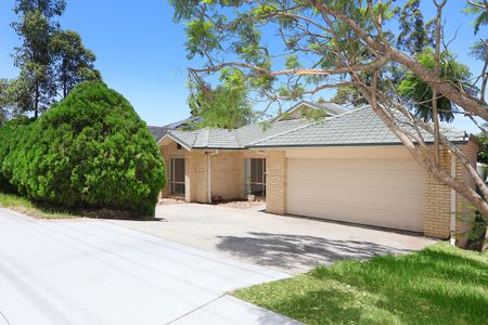 465 Pine Ridge Road, Runaway Bay QLD 4216 - House For Rent | Domain - Photo 4