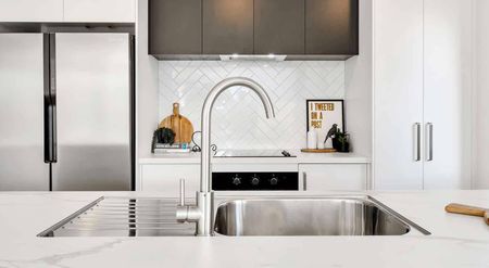 College Estate - 3 Bedrooms - Photo 3