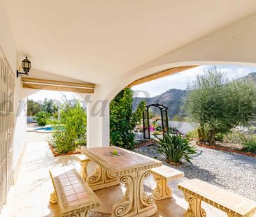 Country Property in Arenas, Inland Andalucia in the mountains - Photo 6