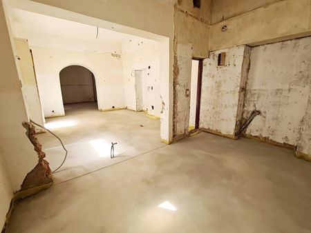 GROSSE MOHRENGASSE, straßenseitiges 77 m2 Geschäftslokal, 3 Zimmer, Nebenräume, Edelrohbau - Foto 5