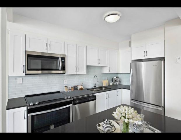 1 Rosemount Drive | 1 Rosemount Drive, Toronto - Photo 1