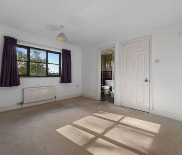 5 bedroom detached house to rent - Photo 4