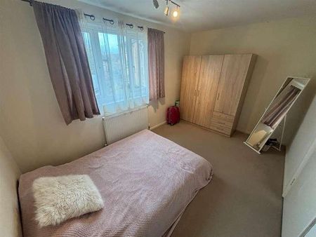 Tom Price Close, Cheltenham, GL52 - Photo 5