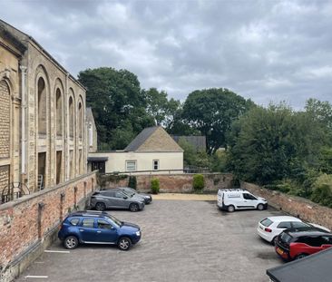 Long Street, Dursley - Photo 4