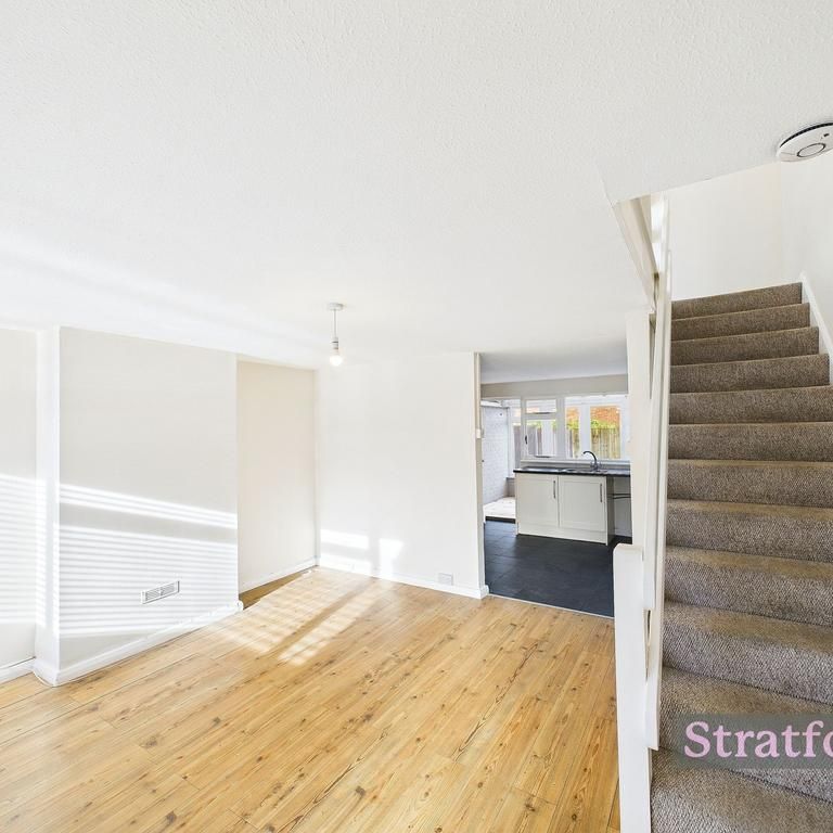 3 bedroom terraced house to rent - Photo 1