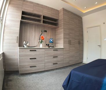 Room in a Shared House, Cedar Road, NW2 - Photo 6