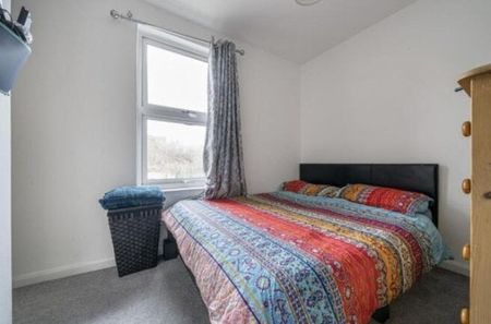 St. Peter's Street, South Croydon, CR2, Property for rent - Photo 2