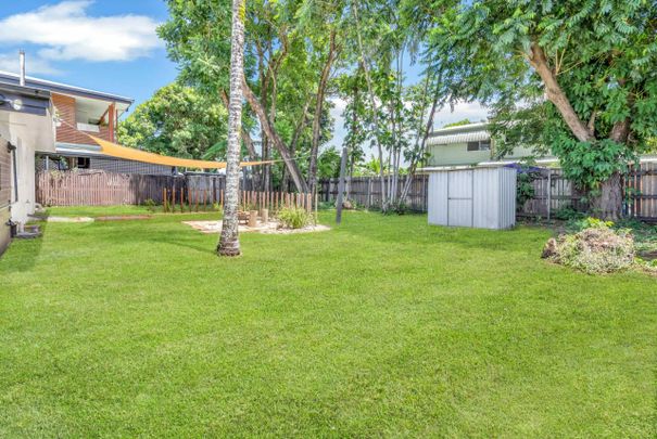 PERFECT PLACE TO CALL HOME - SIDE ACCESS & UNFURNISHED - Photo 1