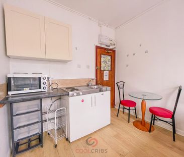 Studio to rent - Photo 3