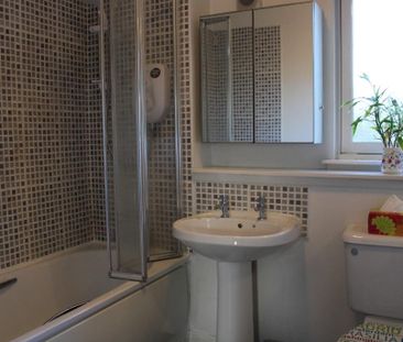 2 bed terraced house for rent in Fernieside - Photo 4