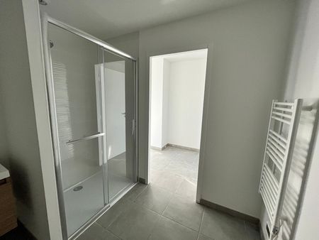 Location Appartement 1 pièce 29m² - Photo 3