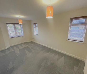 2 bedroom bungalow to rent - Photo 2