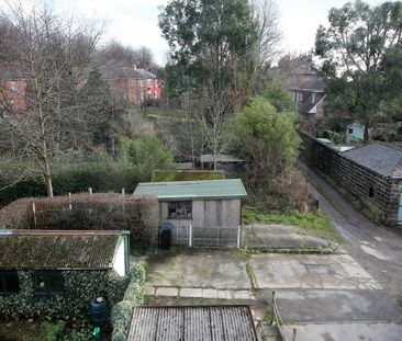 Stanhope Drive (room 4), Horsforth, Leeds - Photo 1