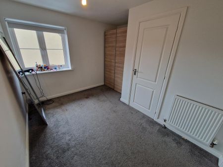 2 bedroom coach house to rent - Photo 2