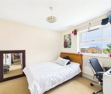 4 bedroom detached house to rent - Photo 2