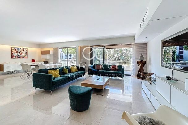 CANNES LOCATION MEUBLÉE À L'ANNÉE APPARTEMENT 6 PIÈCES 233m² – TERRASSE 36m² - Photo 1
