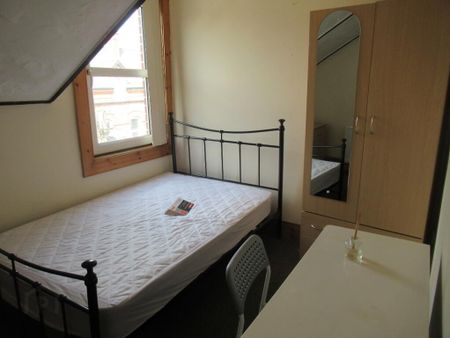 Unit 2, 32 Fitzroy Avenue, Belfast, BT7 1HW - Photo 4