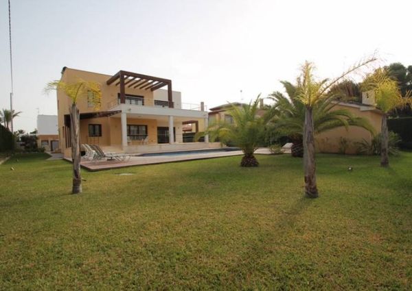 Villa de lujo en Cabo Roig.