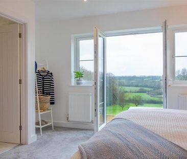 4 bedroom detached house to rent - Photo 5
