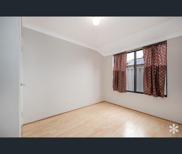 7 Kabbarli Court, South Lake, WA 6164 - Photo 4
