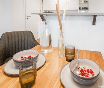 Wunderschöne 2-Zimmer Penthouse Wohnung Möbliert im Heilbronner Zen... - Foto 3