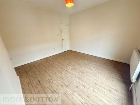 2 bedroom terraced house to rent - Photo 4