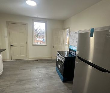 For Lease - 1A Essex Lane, St. Catharines, Ontario - Photo 6