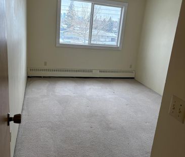 Apartment in Thorncliffe - Photo 5