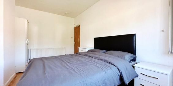 1 bedroom property to rent - Photo 3