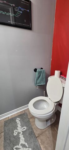 For Lease - 6 Burnsborough Street, Ajax, Ontario - Photo 4