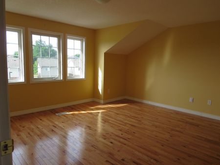 For Lease - 175 David Bergey Drive Unit# F31, Kitchener, Ontario - Photo 3