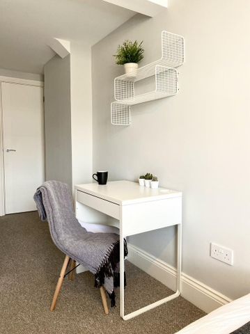 6 bedroom house of multiple occupation to rent - Photo 2