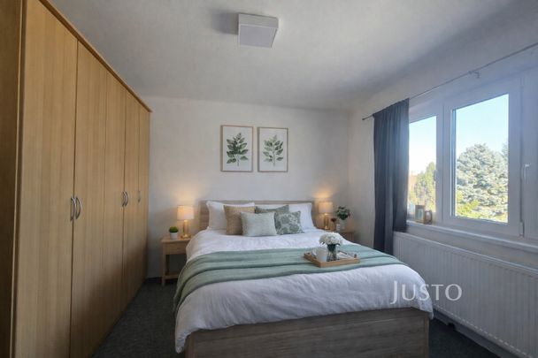 Pronájem bytu 3+1 66 m², Václavské nám. 171, Písek - Fotografie 1
