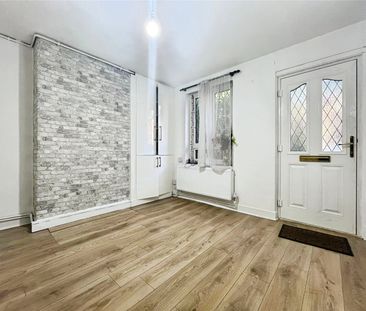 The Avenue, Egham, Surrey, TW20 9AD - Photo 5