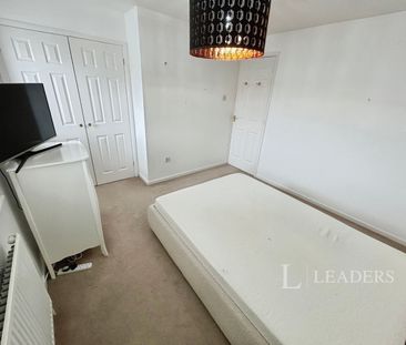 2 bedroom end of terrace to rent Mallard Court, PE9 - Photo 1
