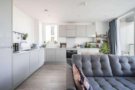 Corsican Square, Tower Hamlets, E3 - Photo 2