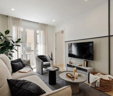 Carrer de Ramon Miquel i Planas, Barcelona, Catalonia 08034 - Photo 5