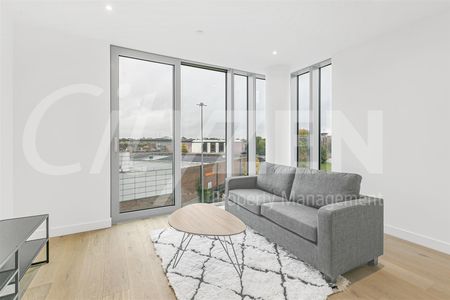 37 Clarendon Road, Watford - Photo 4