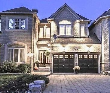 For Lease - 2113 Pinevalley Crescent, Oakville, Ontario - Photo 2