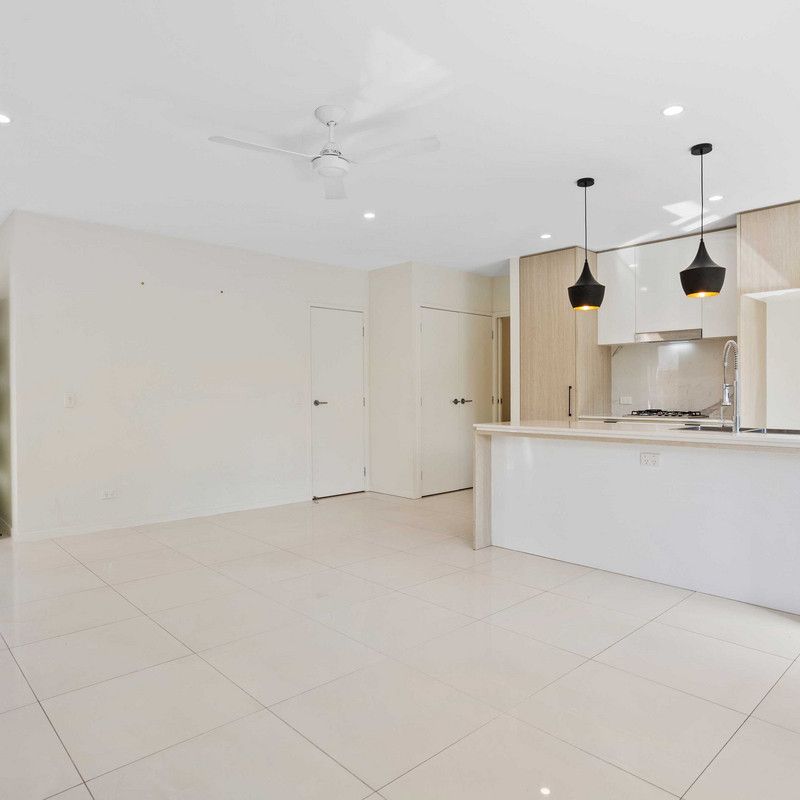2/7 Angela Way, Pimpama QLD 4209 - Townhouse For Rent | Domain - Photo 1