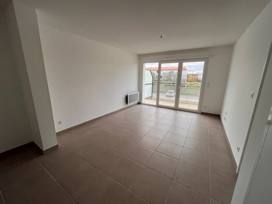 Location Appartement 2 pièces 45m² ST JORY 31790 - Photo 1