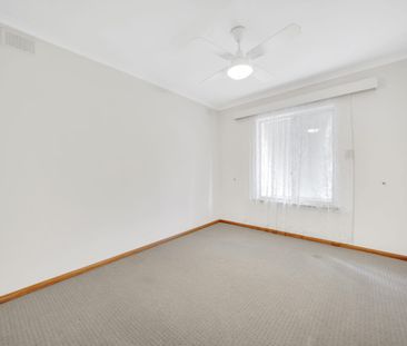 33 Troon Avenue, Seaton, SA 5023 - Photo 2