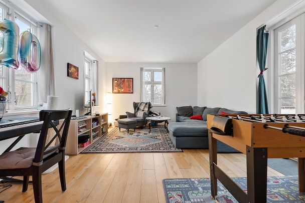 Gennemrenoveret villa på 241 m2 - Photo 1