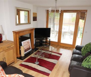 27 Park View, River Road, Ashtown, Dublin 15, D15KT91 - Photo 2
