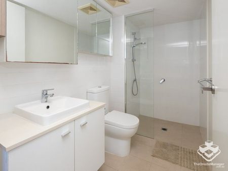 Great Apartment Plus Riverside Lifestyle on level 4 - Photo 4