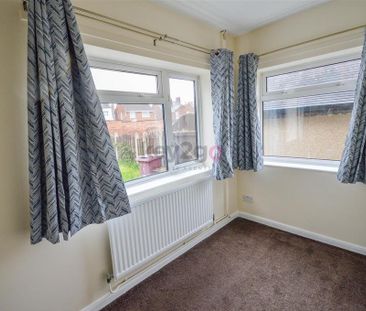 3 bedroom semi-detached house to rent - Photo 6