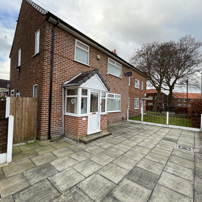 3 bedroom to let - Photo 1