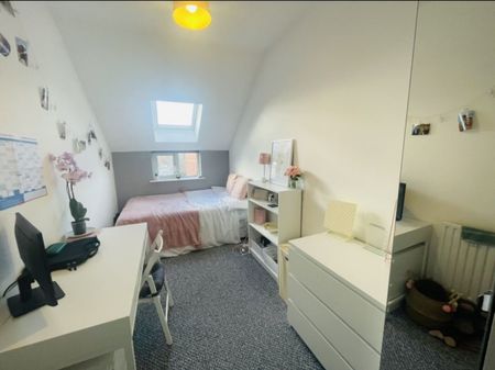 3 bed End Terraced House for Rent - Photo 2