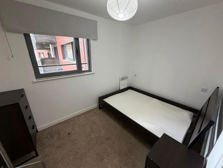 2 bedroom flat to rent - Photo 4